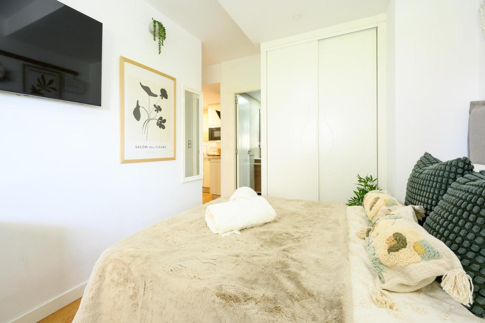 Estudio Con Parking Teatinos Malaga Living Exterior foto